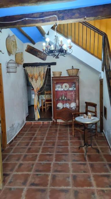 Crivillen Casa Rural La Criva מראה חיצוני תמונה